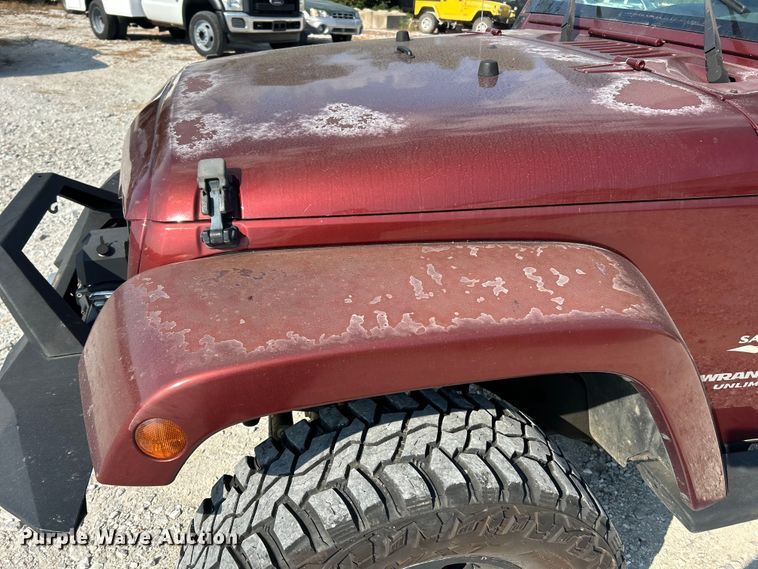 image for item ET3280 2007 Jeep Wrangler Sahara SUV