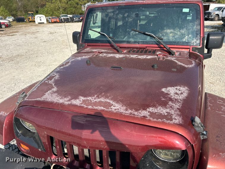 image for item ET3280 2007 Jeep Wrangler Sahara SUV