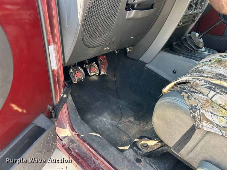 image for item ET3280 2007 Jeep Wrangler Sahara SUV