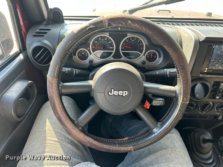 image for item ET3280 2007 Jeep Wrangler Sahara SUV