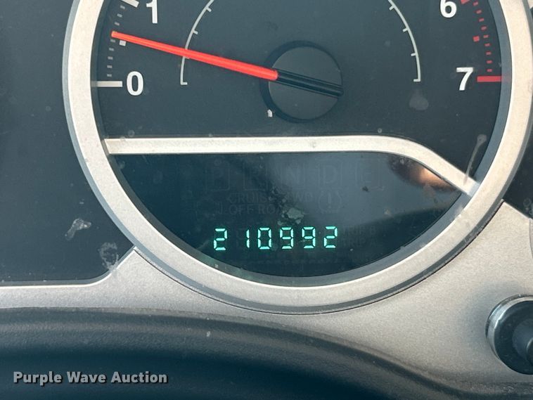 image for item ET3280 2007 Jeep Wrangler Sahara SUV