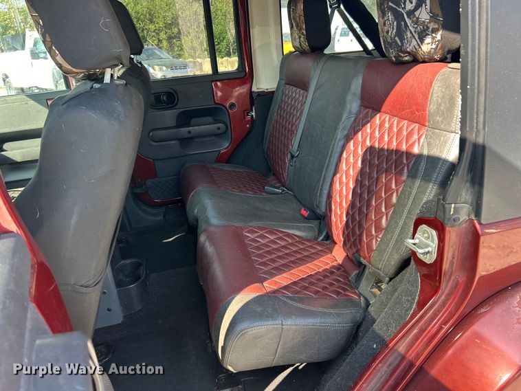 image for item ET3280 2007 Jeep Wrangler Sahara SUV