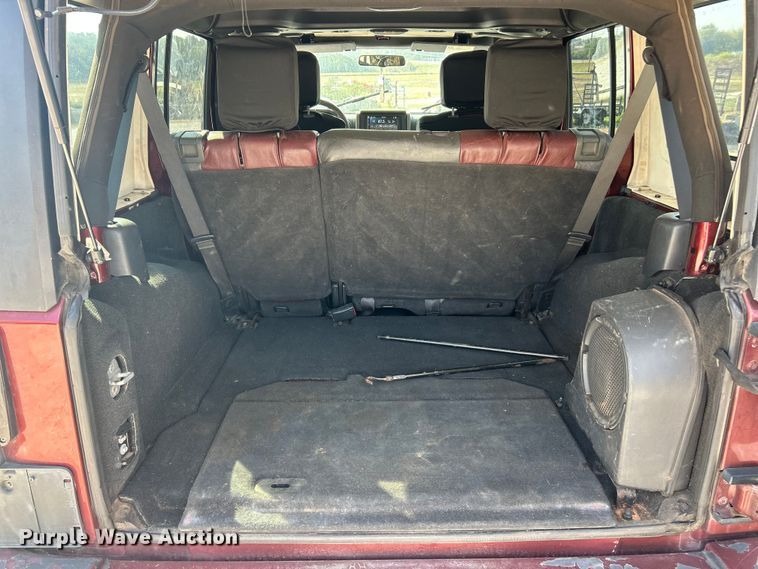 image for item ET3280 2007 Jeep Wrangler Sahara SUV