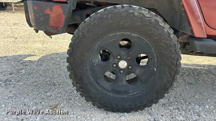 image for item ET3280 2007 Jeep Wrangler Sahara SUV