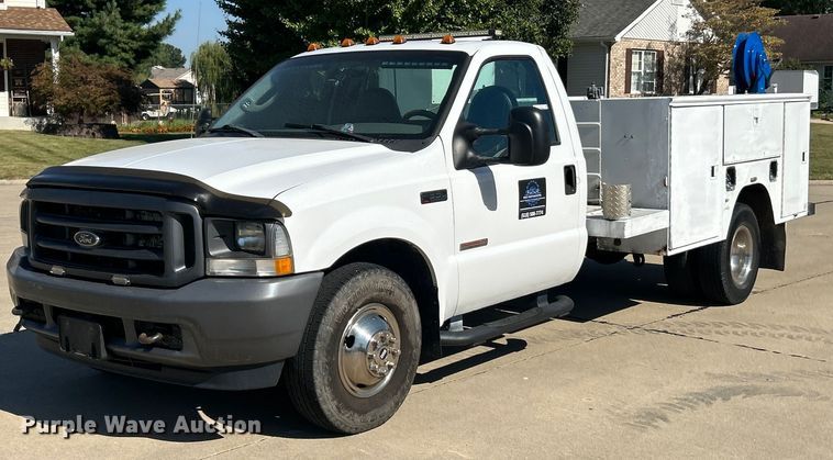 2004 Ford F350 Super Duty XL