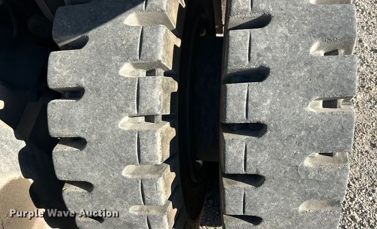 image for item ET3454 2017 UniCarriers PF110YLP forklift