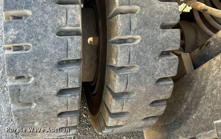 image for item ET3454 2017 UniCarriers PF110YLP forklift