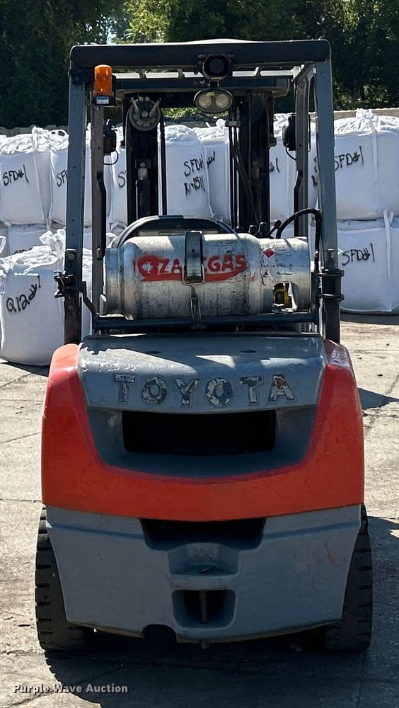 image for item ET3457 Toyota 8FGU30 forklift