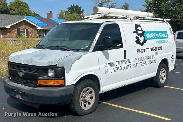 image for item ET3462 2011 Chevrolet Express van