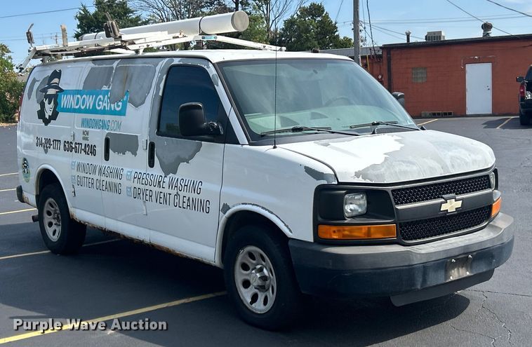 image for item ET3462 2011 Chevrolet Express van