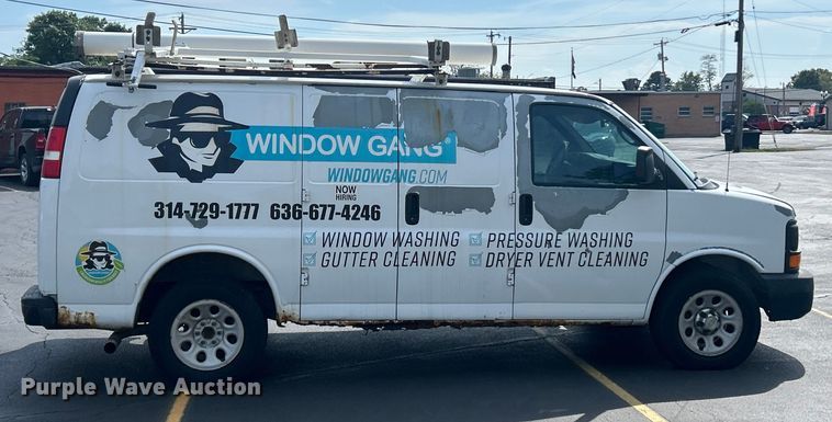 image for item ET3462 2011 Chevrolet Express van