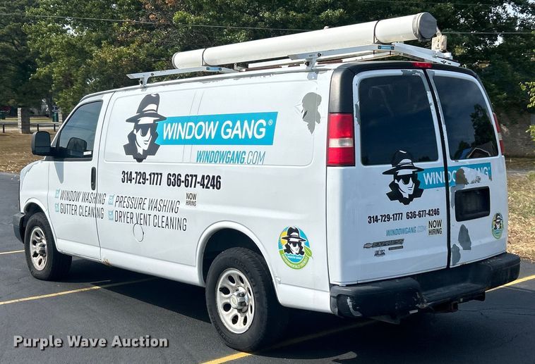 image for item ET3462 2011 Chevrolet Express van