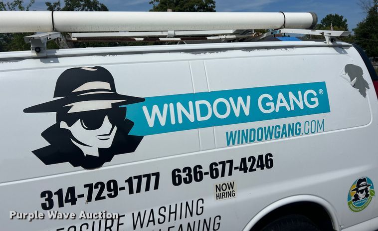 image for item ET3462 2011 Chevrolet Express van