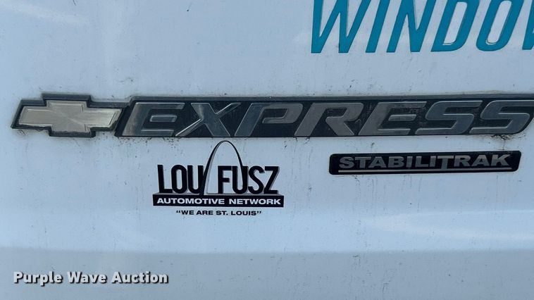 image for item ET3462 2011 Chevrolet Express van