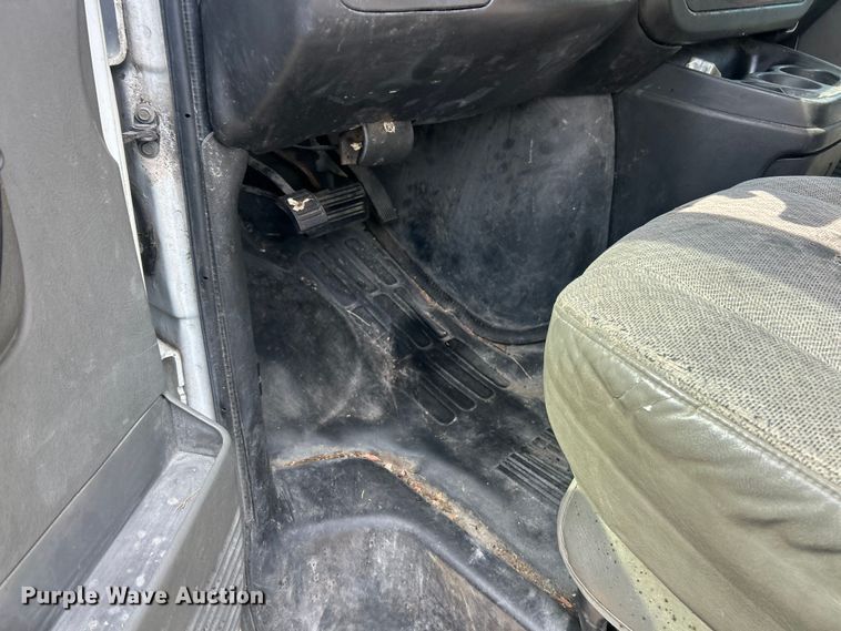 image for item ET3462 2011 Chevrolet Express van