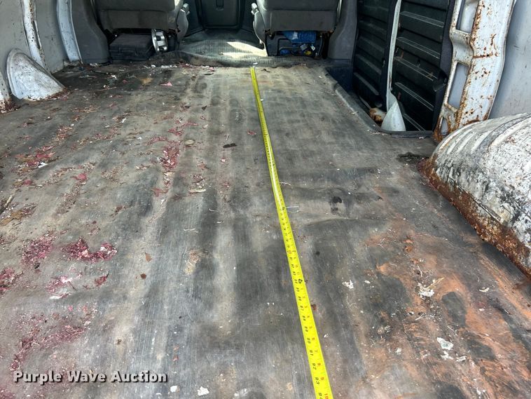 image for item ET3462 2011 Chevrolet Express van