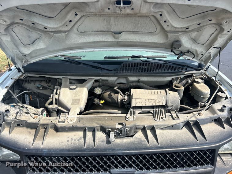 image for item ET3462 2011 Chevrolet Express van