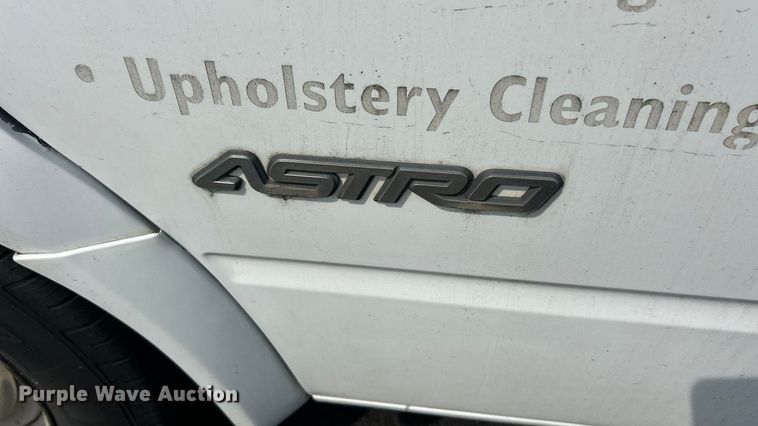 image for item ET3463 1998 Chevrolet Astro van