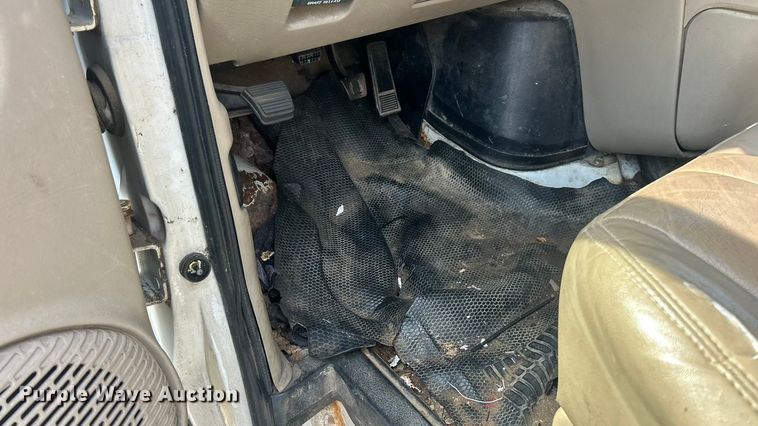 image for item ET3463 1998 Chevrolet Astro van