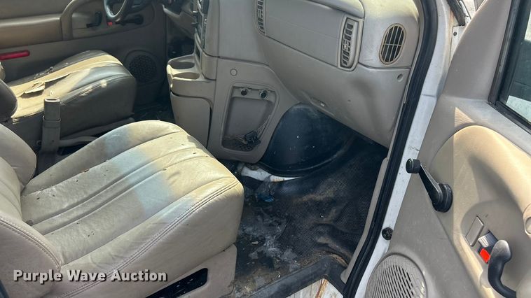 image for item ET3463 1998 Chevrolet Astro van