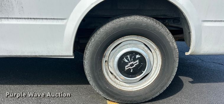 image for item ET3463 1998 Chevrolet Astro van