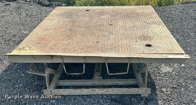 image for item ET3473 Posi-Trac Loading dock