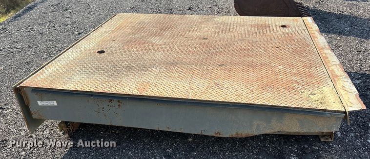 image for item ET3473 Posi-Trac Loading dock
