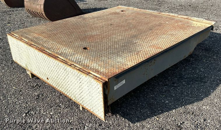 image for item ET3473 Posi-Trac Loading dock