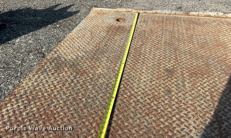 image for item ET3473 Posi-Trac Loading dock