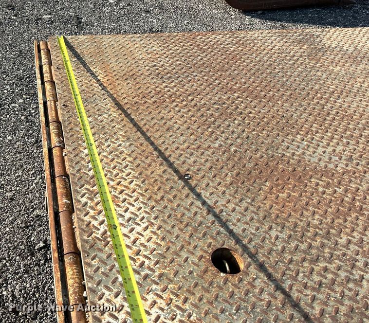 image for item ET3473 Posi-Trac Loading dock