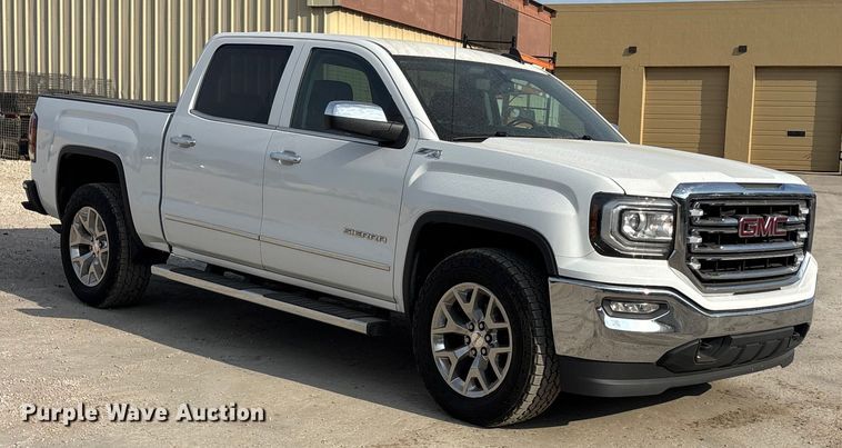 image for item ET4521 2017 GMC Sierra 1500 Crew Cab pickup truck