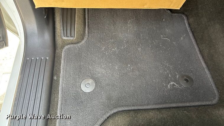 image for item ET4521 2017 GMC Sierra 1500 Crew Cab pickup truck