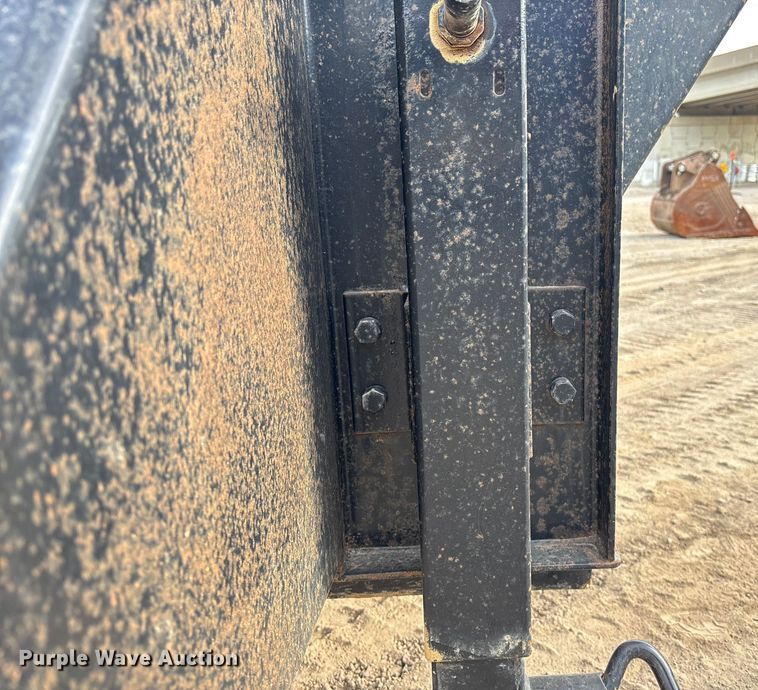 image for item ET4524 2015 Big Tex 22GN -25+5 equipment trailer