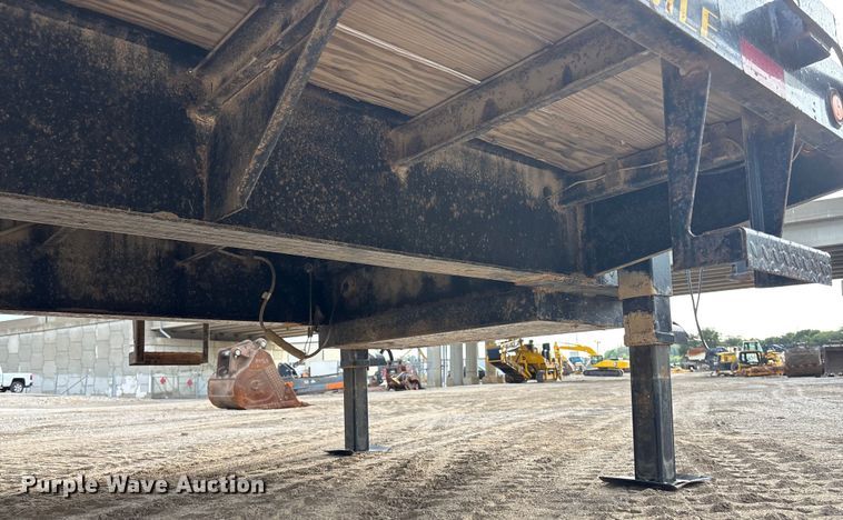 image for item ET4524 2015 Big Tex 22GN -25+5 equipment trailer