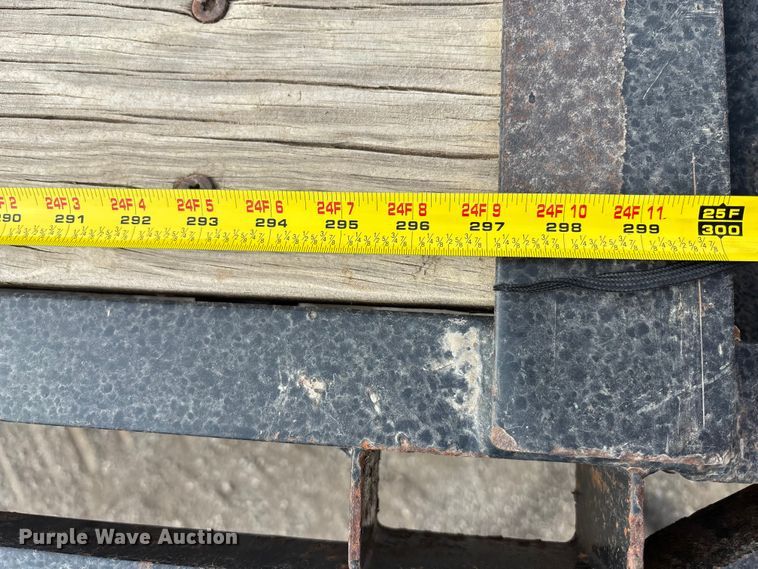 image for item ET4524 2015 Big Tex 22GN -25+5 equipment trailer