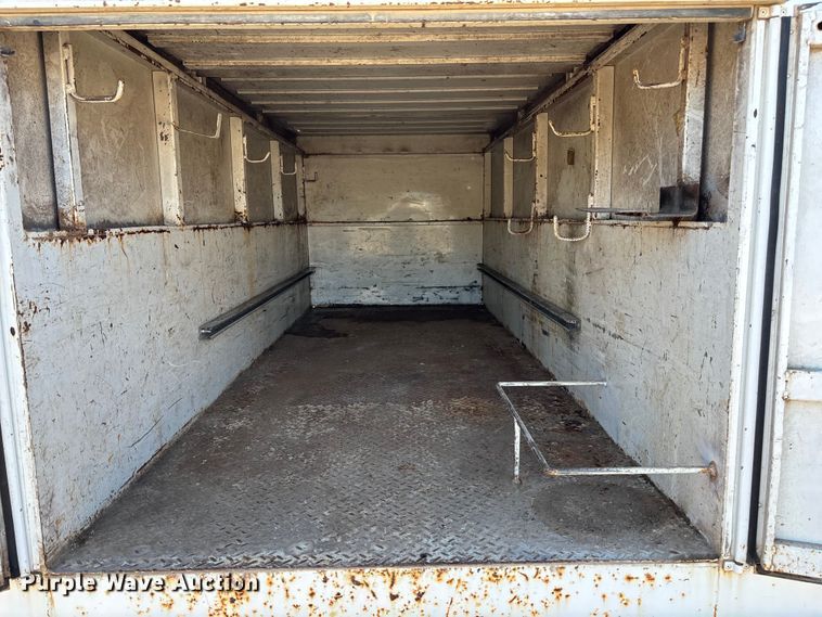 image for item ET4649 2007 GMC Sierra 3500HD utility bed pickup truck