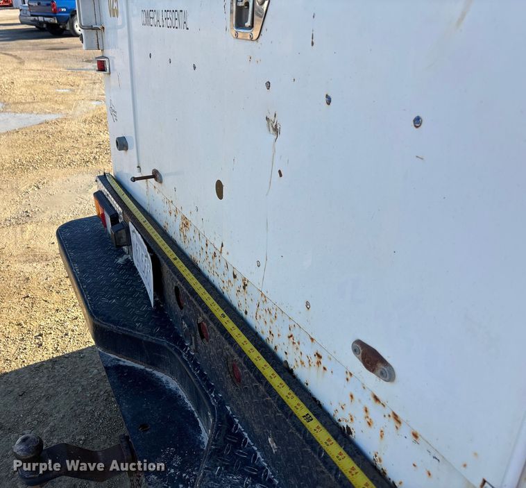 image for item ET4649 2007 GMC Sierra 3500HD utility bed pickup truck