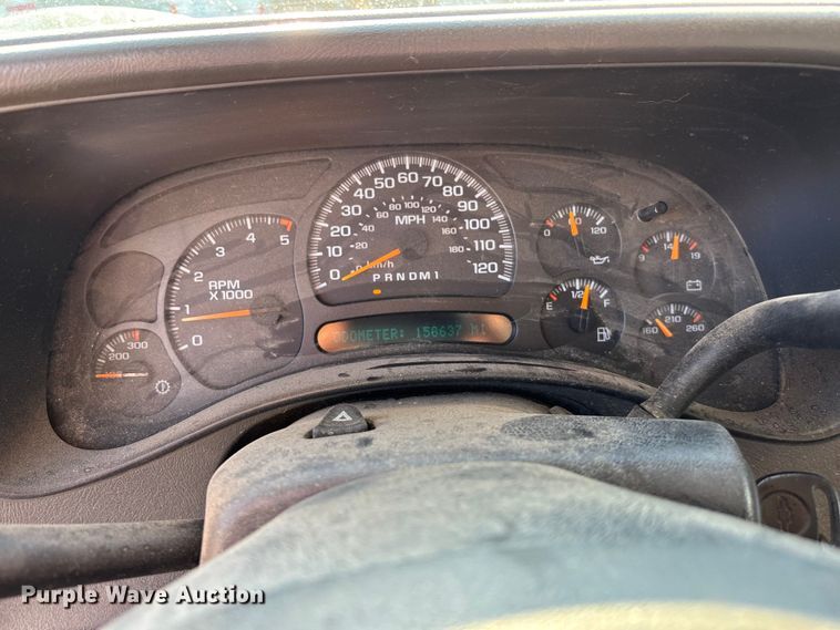 image for item ET4649 2007 GMC Sierra 3500HD utility bed pickup truck