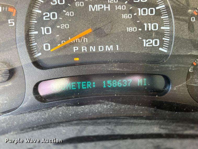 image for item ET4649 2007 GMC Sierra 3500HD utility bed pickup truck