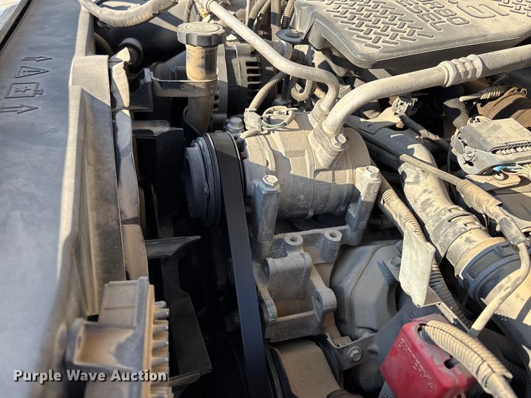 image for item ET4649 2007 GMC Sierra 3500HD utility bed pickup truck