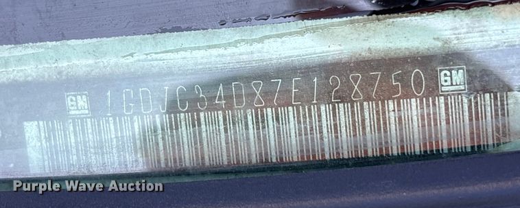 image for item ET4649 2007 GMC Sierra 3500HD utility bed pickup truck