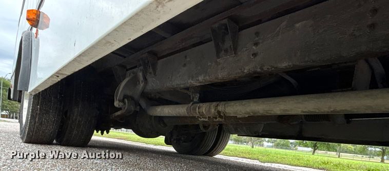 image for item ET4667 2003 Freightliner MB55 Champion  coach bus