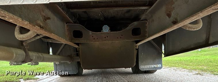 image for item ET4667 2003 Freightliner MB55 Champion  coach bus