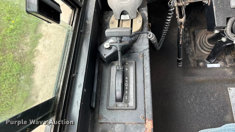 image for item ET4667 2003 Freightliner MB55 Champion  coach bus