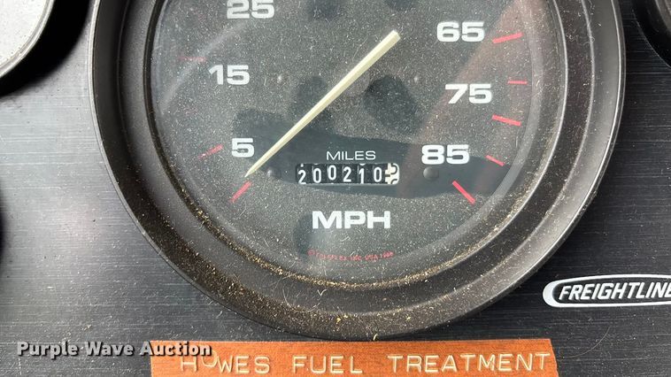 image for item ET4667 2003 Freightliner MB55 Champion  coach bus