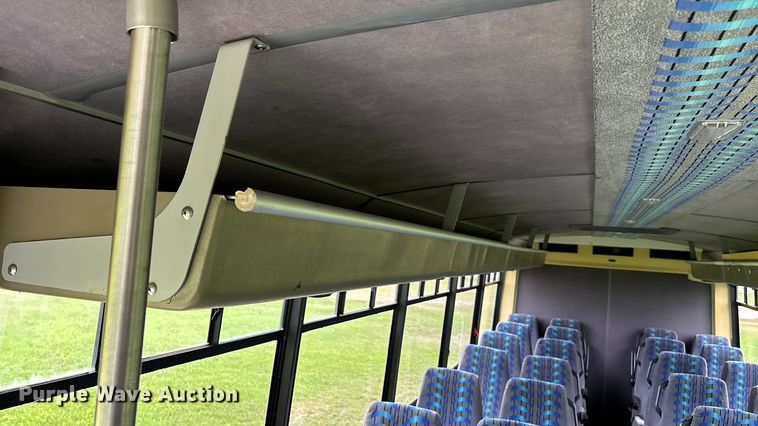 image for item ET4667 2003 Freightliner MB55 Champion  coach bus