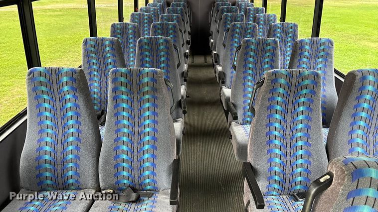 image for item ET4667 2003 Freightliner MB55 Champion  coach bus