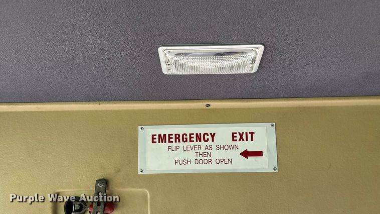 image for item ET4667 2003 Freightliner MB55 Champion  coach bus