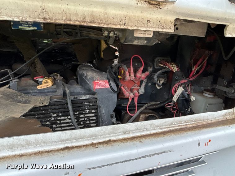 image for item ET4667 2003 Freightliner MB55 Champion  coach bus