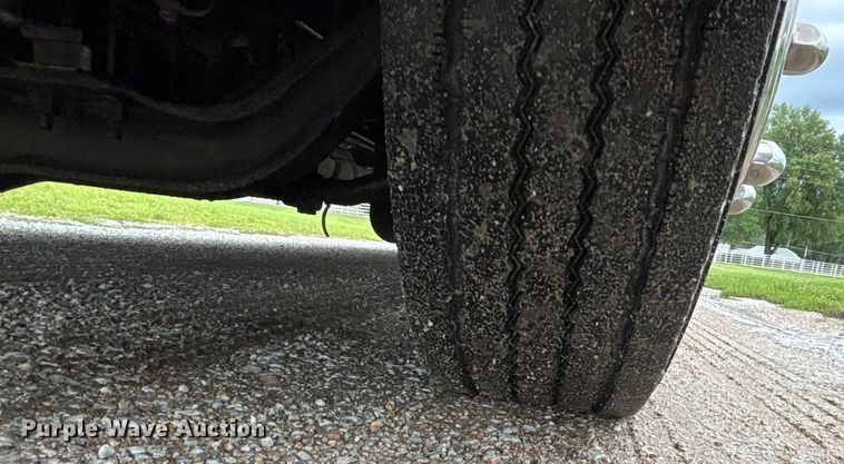 image for item ET4667 2003 Freightliner MB55 Champion  coach bus